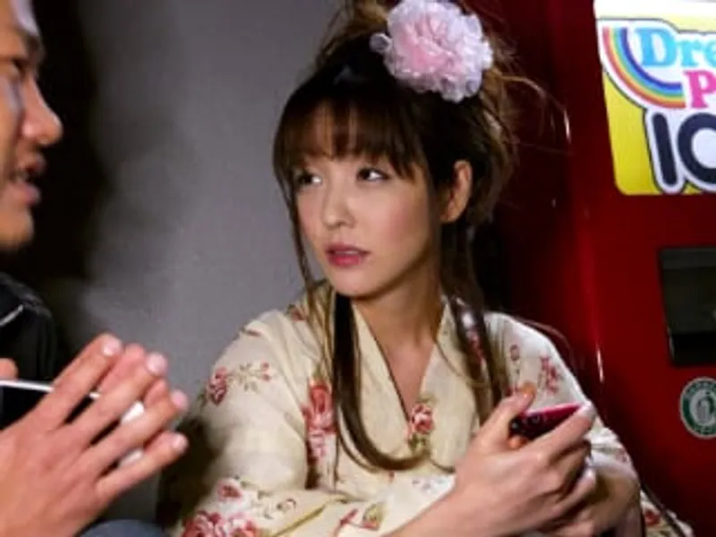 Giận chồng yêu bỏ ra ngoài đường, vợ yêu dễ dãi về nhà trai lạ để "tâm sự"